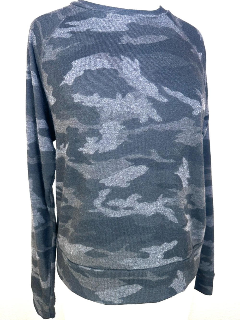 Beyond Yoga Camo Crewneck Sweatshirt Gray Size‎ Small Ultra Soft Lounge Cozy Top - Picture 3 of 13